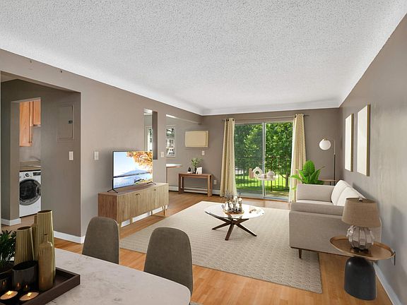 2nd image of 1620 Charlton St APT 210