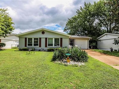 2930 Hubert Dr, Saint Louis, MO, 63125
