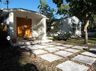 2983 Washington St, Miami, FL 33133