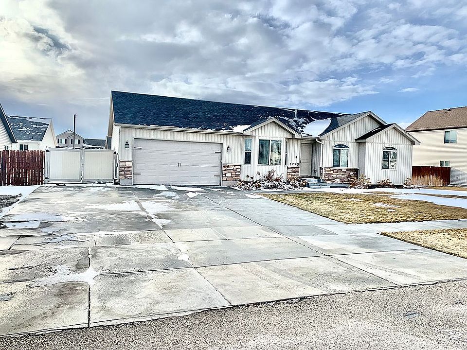 1st image of 1295 N Portal Stone Dr