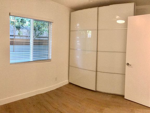 5th image of 634 Westminster Ave #1-5