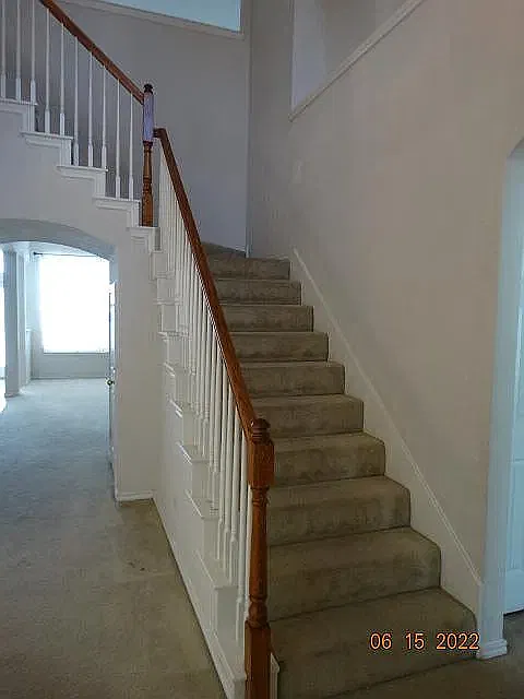1611 Briarhollow Ct — Photo 3