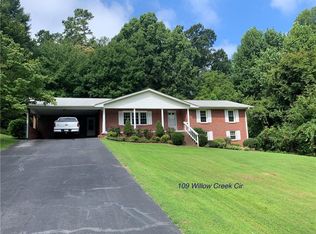 109 Willow Creek Cir, Seneca, SC 29678