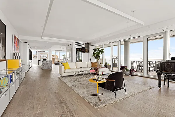 Sold by Compass | media 3