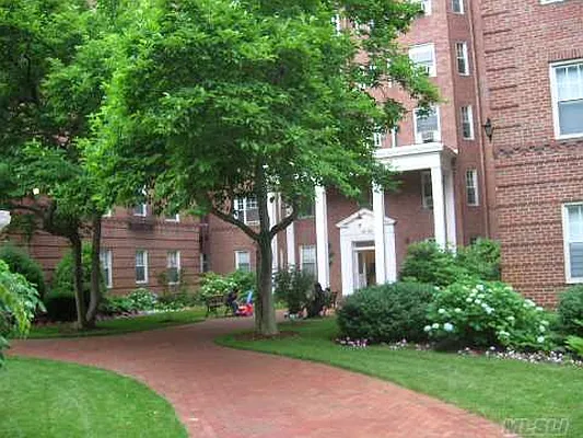 Sold by Benjamin Realty Since 1980 | media 51