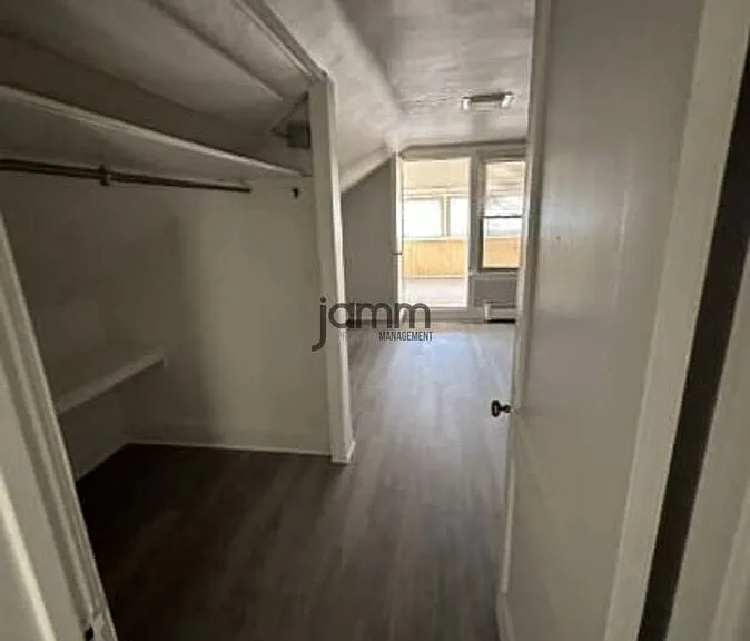 14724 Clifton Blvd #LOFT — Photo 7