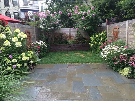 Rented by Douglas Elliman | media 33