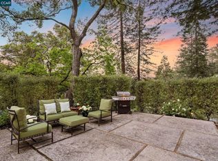 19 Vallecito Ln, Orinda, CA