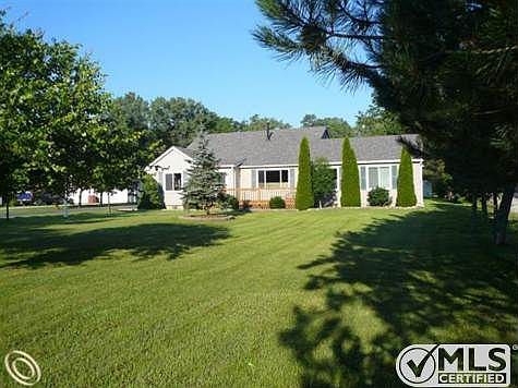 Sheldon Front Yard.JPG