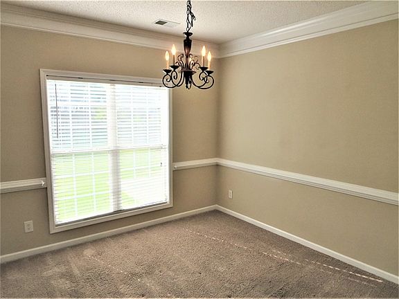 4th image of 525 Millbrook Village Dr