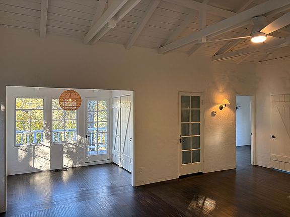 4th image of 31 Via Farallon