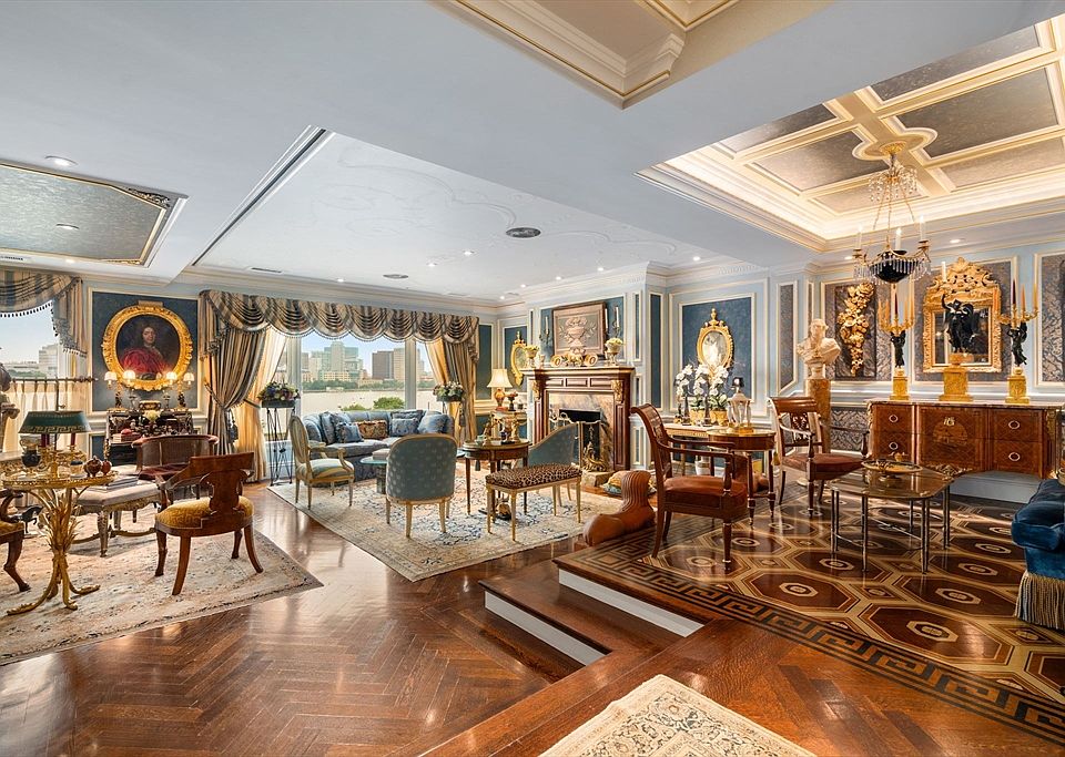 1st image of 316 Beacon St #Penthouse