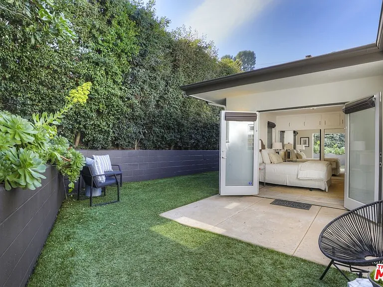 2154 Sunset Crest Dr — Photo 33