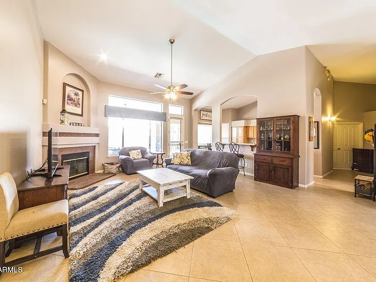 13352 W Alvarado Dr — Photo 2