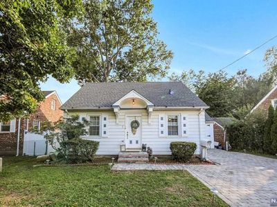 7 Fleetwood Rd, Dumont, NJ, 07628