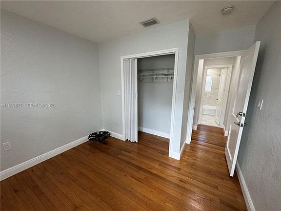 4th image of 51 Montilla Ave