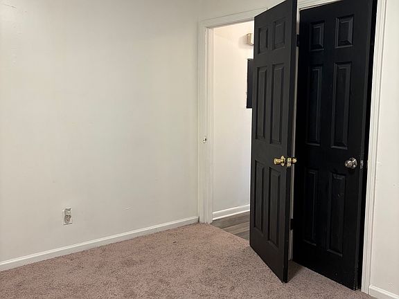 2nd image of 3241 Delmar Ln NW