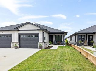 76 McKenzie St, Essex, ON N0R1G0