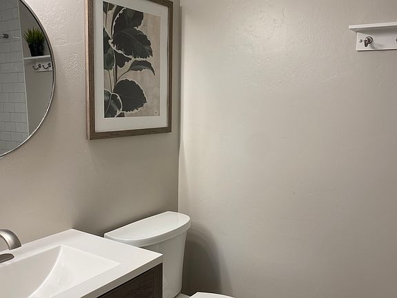 5th image of 3218 Garrison St