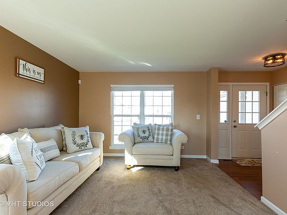 3rd image of 10655 Great Plaines Dr