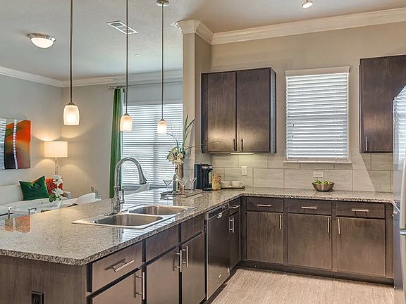 4th image of 4407 Grand Avenue Pkwy #209