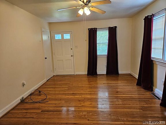 2nd image of 703 Raleigh St