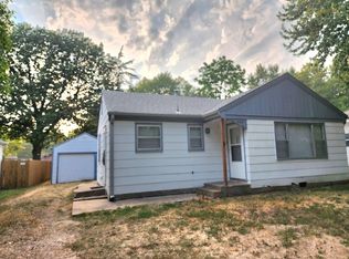 2309 SW Moundview Dr, Topeka, KS 66614