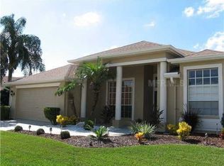 2053 Hammock Park Ct, New Port Richey, FL 34655