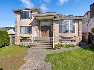 4055 Napier St, Burnaby, BC V5C3G3