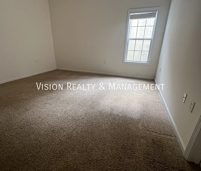 111 Kaiser St — Photo 6
