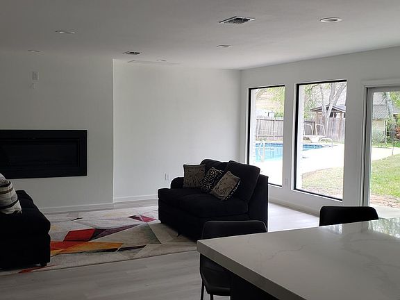 4th image of 514 Dakota Dr