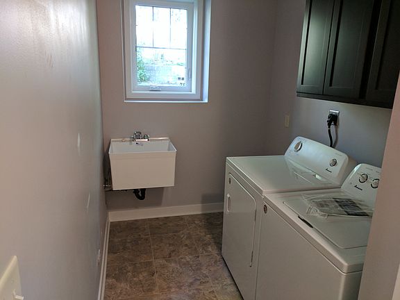 2nd image of 222 Larpenteur Ave W