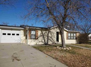 300 E Ash St, Herington, KS 67449