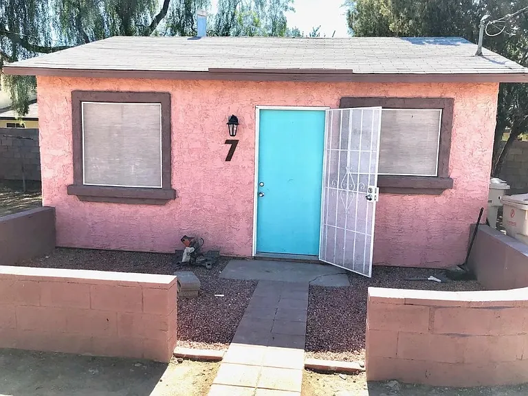 6445 W Maryland Ave — Photo 1