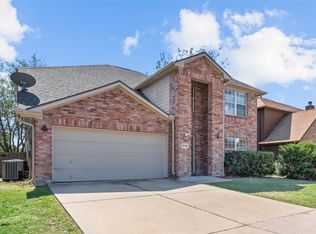 10125 Chapel Ridge Dr, Fort Worth, TX 76116