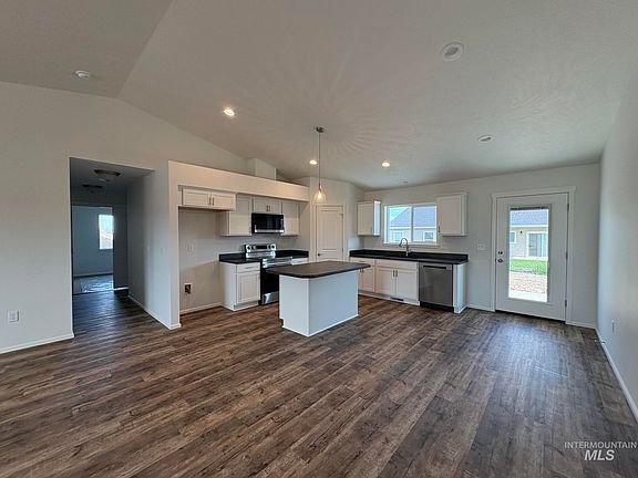 3rd image of 1735 Painted Rock Ct