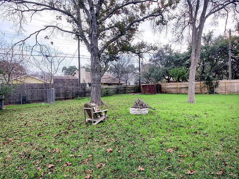 11813 Highland Oaks Trl — Photo 30