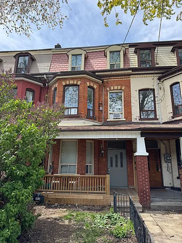 50 Grove Ave #4 Photo 1