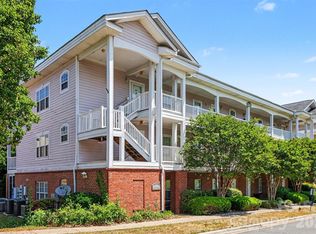9241 Meadow Vista Rd, Charlotte, NC 28213