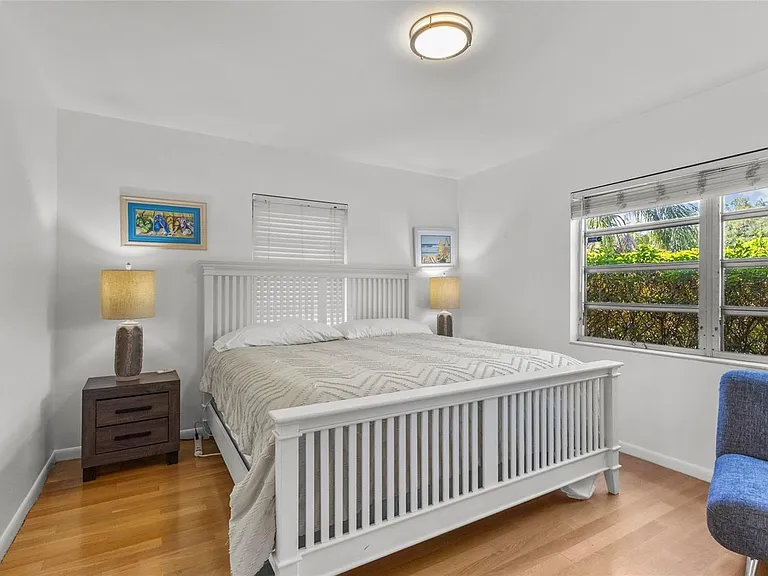 2082 Orchid St — Photo 10