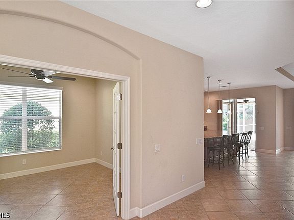 5th image of 2669 Lambay Ct