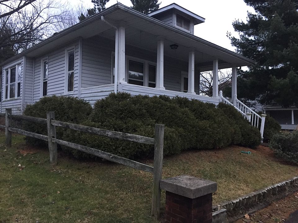 1st image of 1542 Stanton Ave
