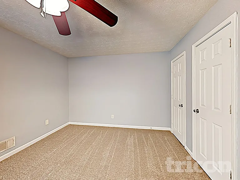 133 Fairview Dr — Photo 8