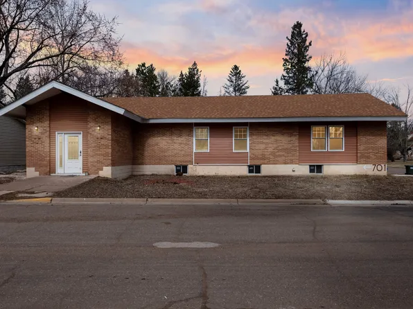 701 Commercial Ave N, Sandstone, MN 55072