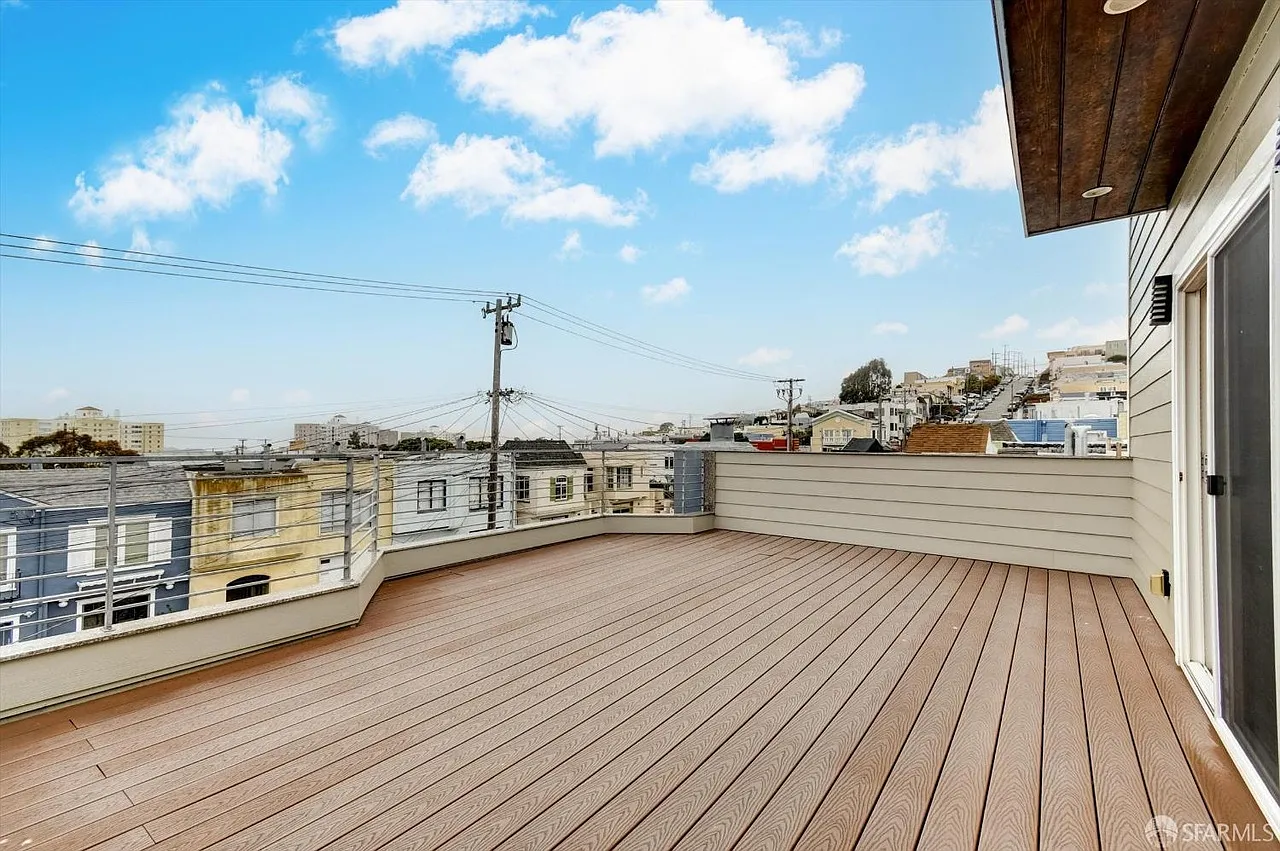 62 Vernon St — Photo 3
