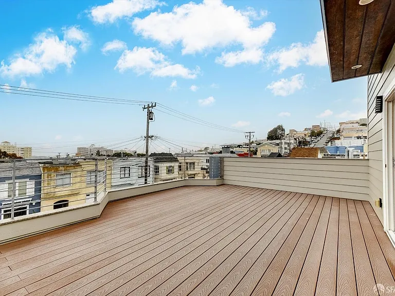 62 Vernon St — Photo 3