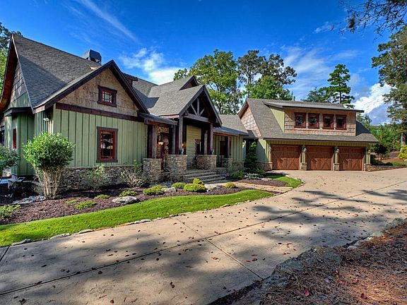 3rd image of 955 Toccoa Ave