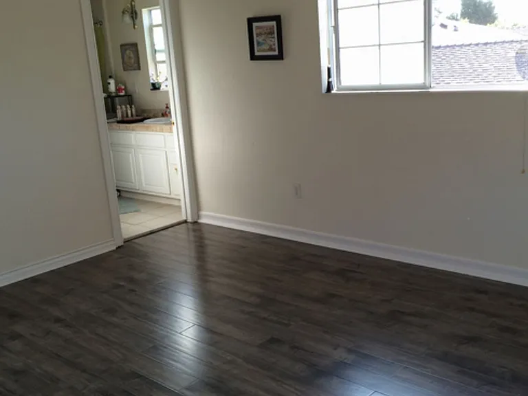 4527 Hollister Ave — Photo 12