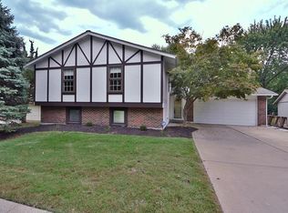 12386 Sparrowhawk Ct, Saint Louis, MO 63146