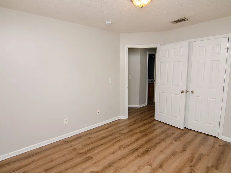 1912 Portview Dr — Photo 19